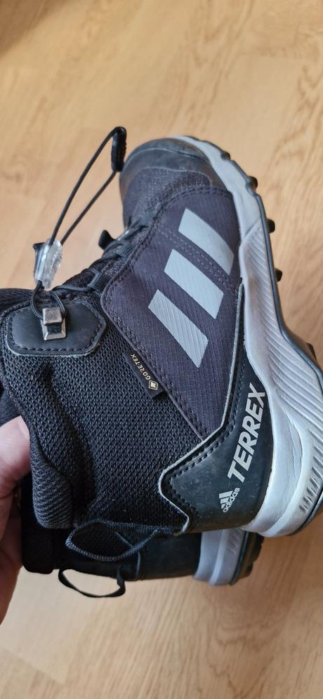 Trekove adidasy, adidas,33