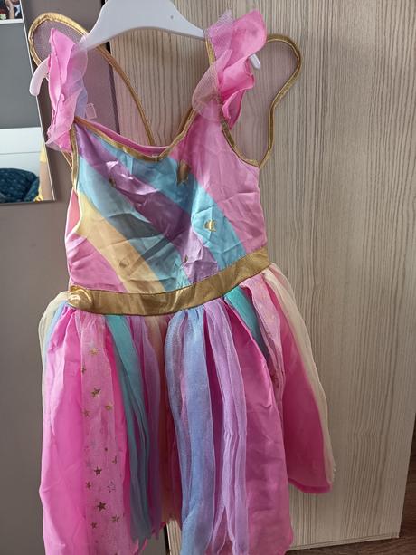 Dievčenský karnevalový kostým, 