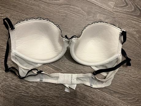 Podprsenka 75c/darujem, 75c