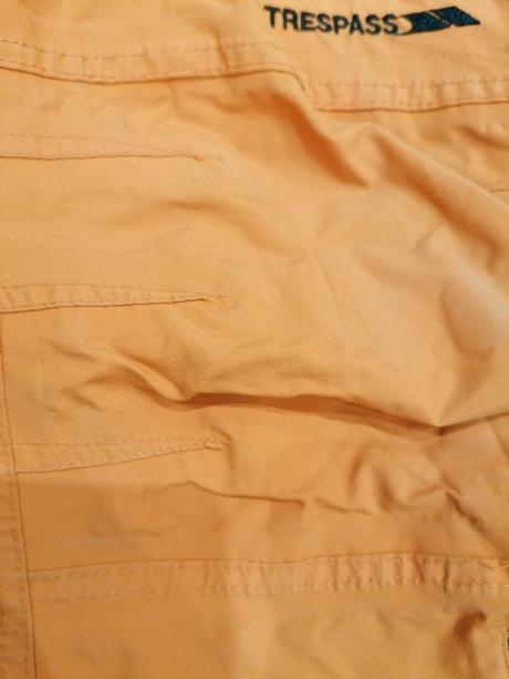 Oranžové oteplovacky, 92