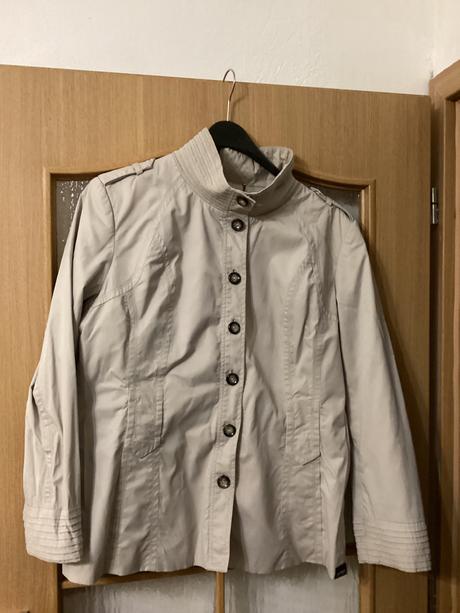 Prechodný elegantný kabátik, reserved,44