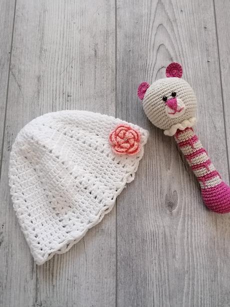 Hačkovaná čiapočka, 92