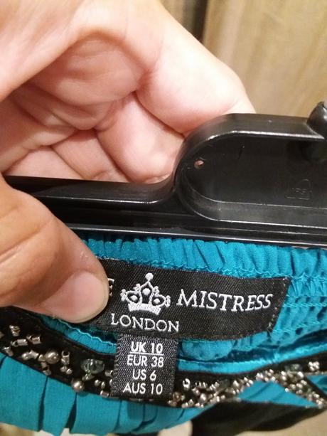 Šaty spoločenské, 38