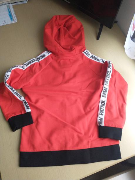 Mikina zo sinsay-u, sinsay,122