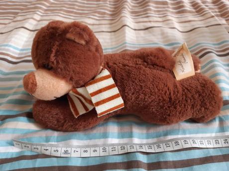 Plysovy medvedik so salikom,