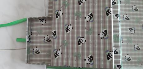 Tvrde dosky na pamiatky dietatka, 