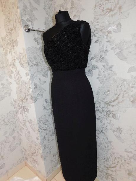 Velmi pekne luxusne saty na udalost, 38