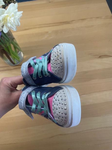 Predám dievčenské tenisky skechers, skechers,33