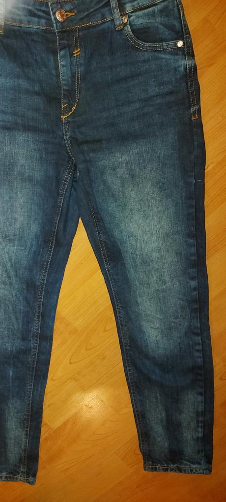 Reserved, reserved,36