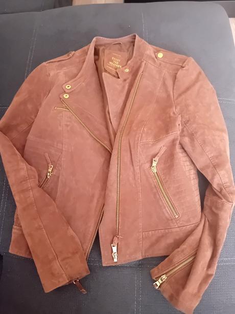 Bundička, yessica,40