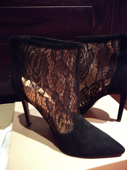 Kotníčky, baťa,39