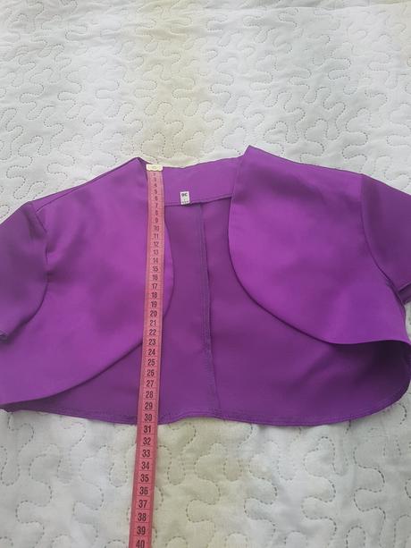 Spolocenske saty, 36