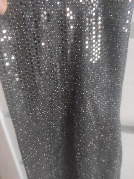 Dlhé trblietavé legíny, 140