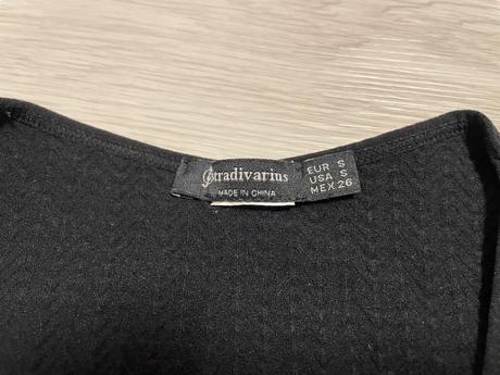 Čierny cropp top., stradivarius,s