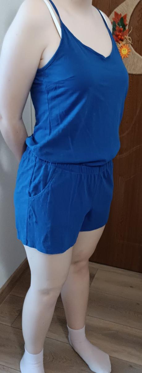 Overal modrý, esmara,m