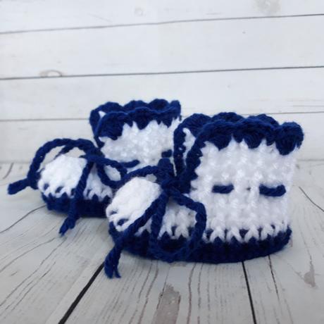 Rôze farby háčkované kojenecké papučky/capačky, 