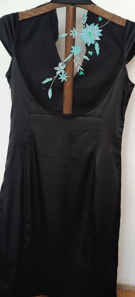 Dámske elegantné šaty, s