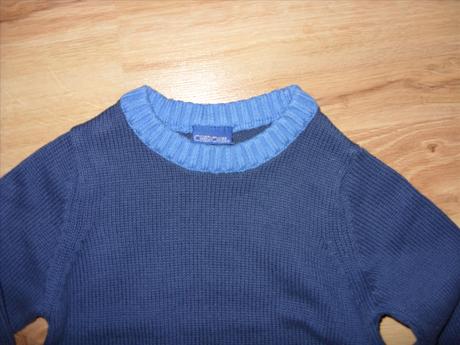 Tmavomodrý pulover, cherokee,98