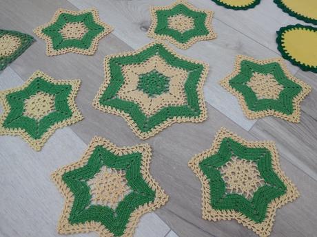 Do zelena obrusky +háčkované,, 