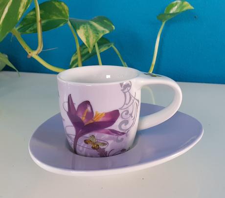 Porcelánová šálka na espresso - krokus fialová, 