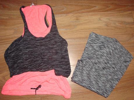 Oblecenie na šport, s