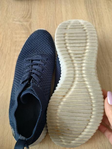 Botasky, skechers,38