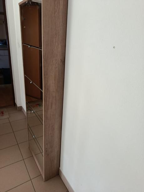 Skrinka na topánky, 