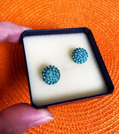 Luxusné štrasové náušnice/polgule, 