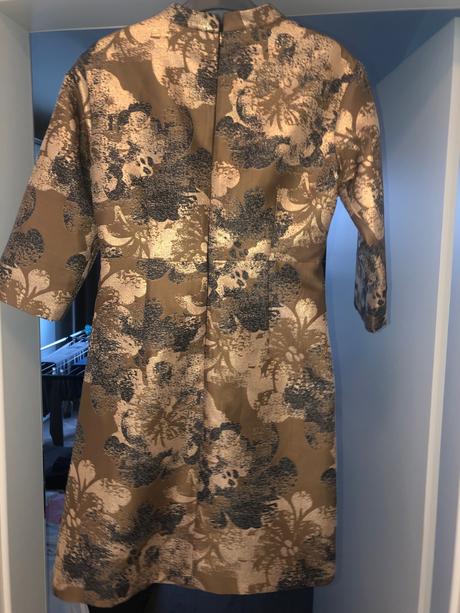 Spoločenské luxusné šaty, 34