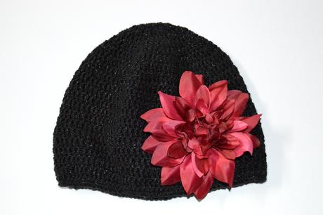 Háčkovaná čiapočka s kvetom, 98 / 104 / 110 / 116 / 122