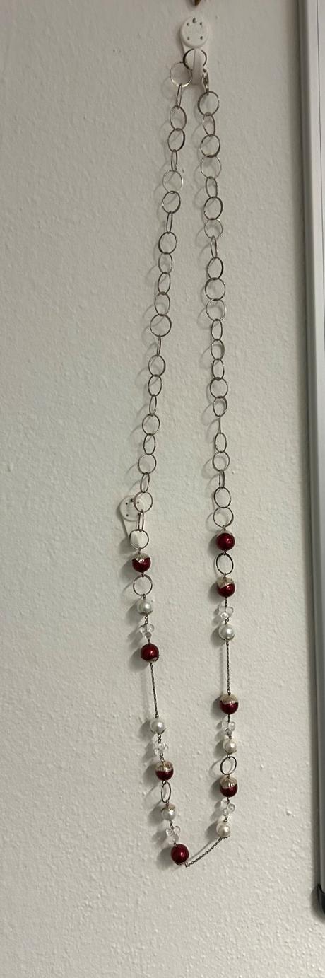 Dlhý náhrdelník strieborný s perlami, 