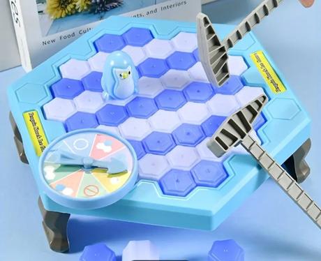 Hra tucniak na ladovci, 