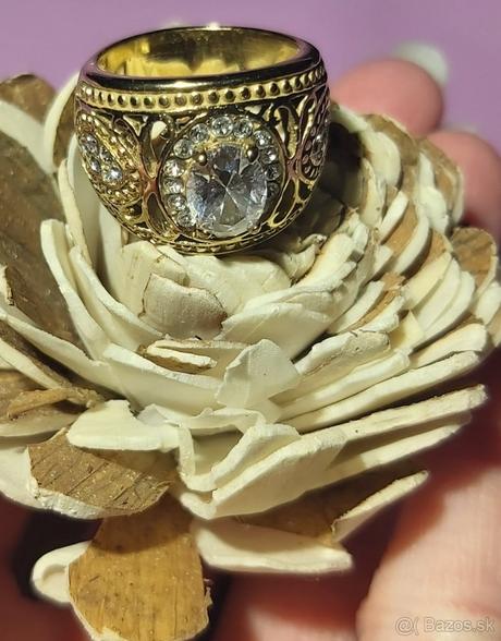 Prsteň z chirurgickej ocele, 