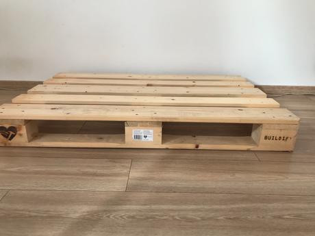 Nábytková paleta s futonom, 