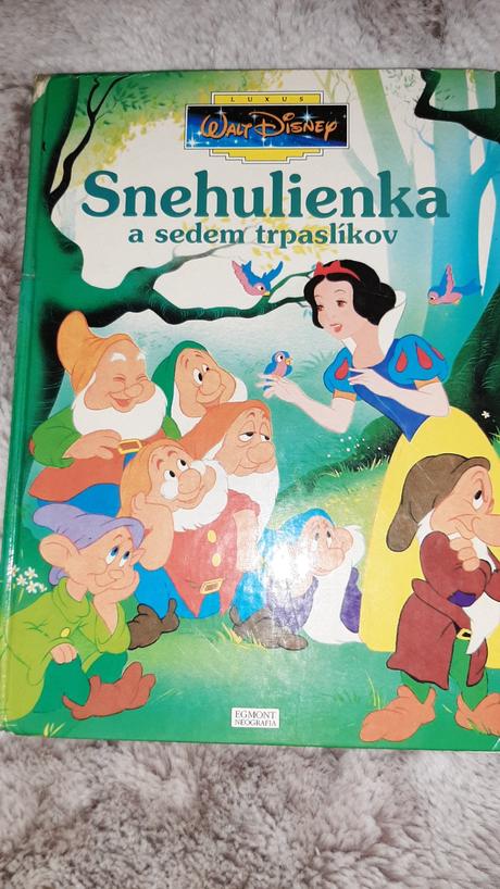 Snehulienka a sedem trpaslíkov disney,