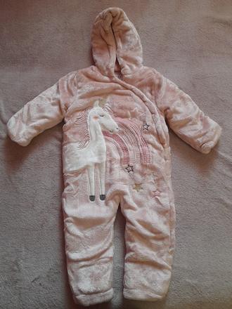 Zimny overal jednorožec, f&f,92