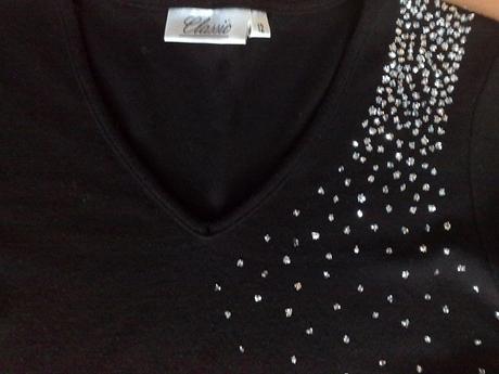 Svetrík s kamienkami, s