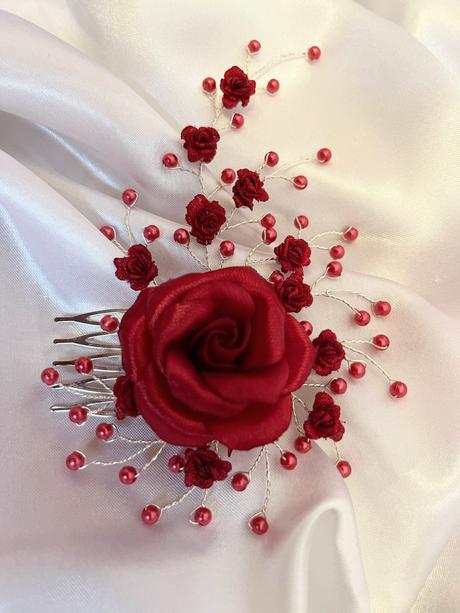 Ružička v objatí gypsomiliek a koráliek, 