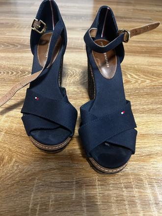Sandalky, tommy hilfiger,38