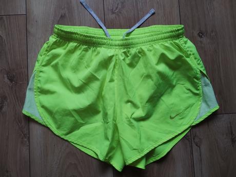 Šortky, nike,xs