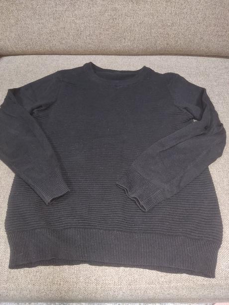 Čierny svetrík, f&f,140