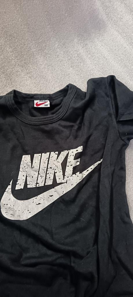 Kvalitné tričko nike, nike,140