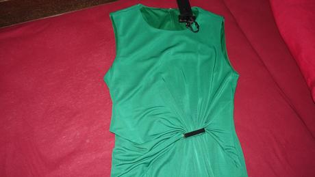 Nove saty phase eight, 38