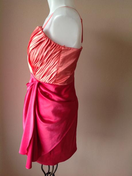 Šaty nenosene/2k, 38