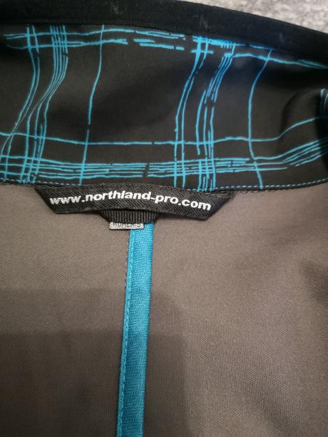 Prechodná bunda vhodná na turistiku a šport, 42