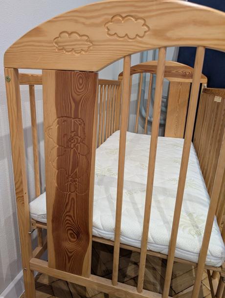 Drevena detska postielka, šírka (cm): 60,dĺžka (cm): 120