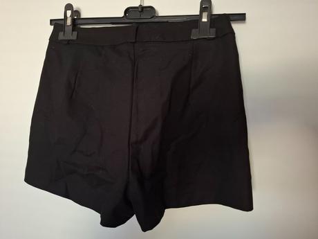 Elegantné šortky, amisu,32