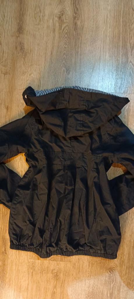 Prechodná bunda, zn.benetton,veľ.7-8rokov,130, benetton,128