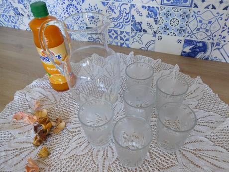 Sklenené na malinovku -džbán+poháre 6 kusov, 