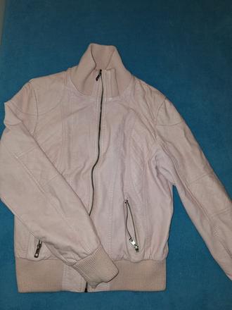 Koženková bunda, 146